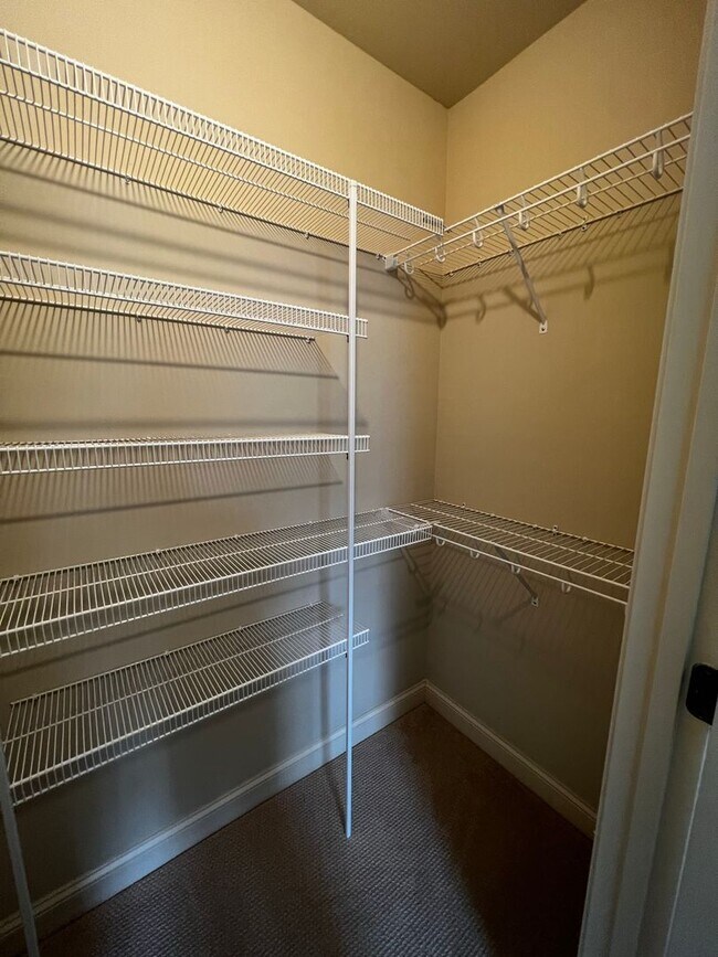 Building Photo - 228 Bayberry Cir