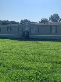 Building Photo - 259 Casual Dr