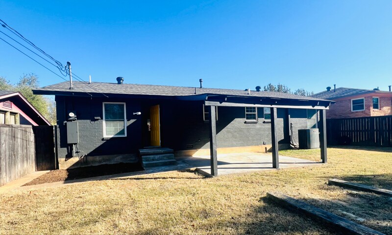 Building Photo - 901 Leeper Dr