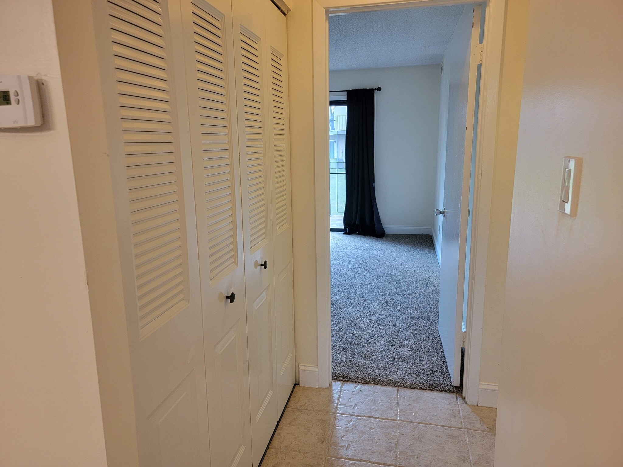 Building Photo - 2047 Jason Dr