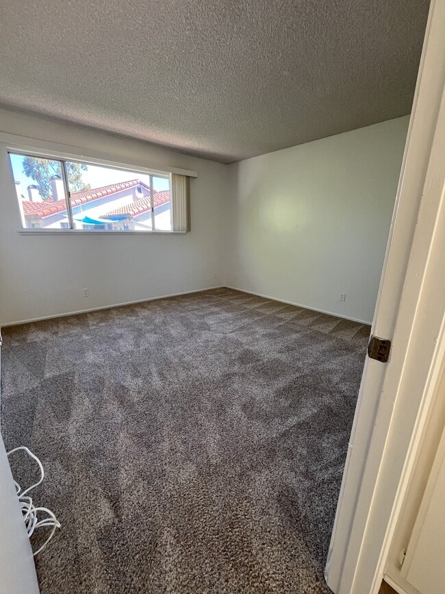 Building Photo - 528 Broderick Way