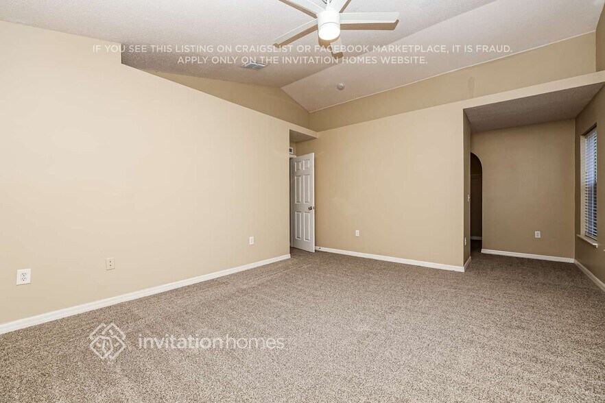 Building Photo - 11142 Summer Star Dr