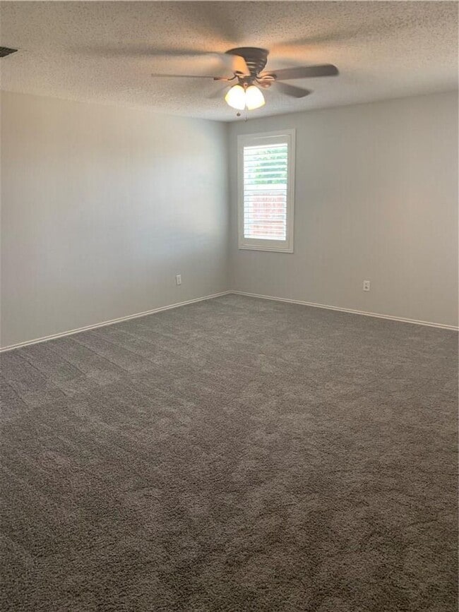 Building Photo - 5416 Pandale Valley Dr