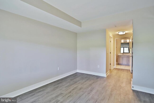 Building Photo - 145 Riverhaven Dr