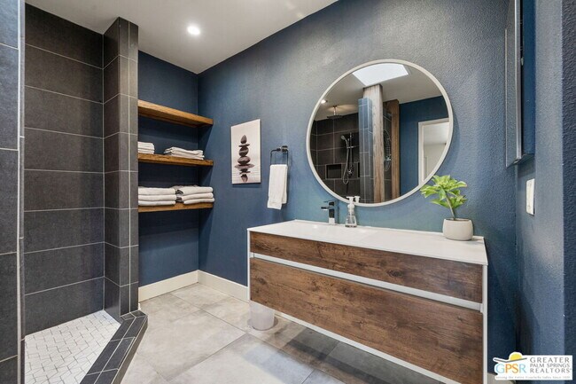 Building Photo - 427 N Calle Rolph