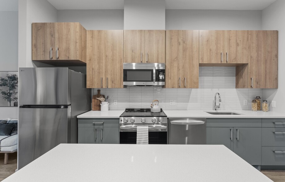 Building Photo - Alta Altitude