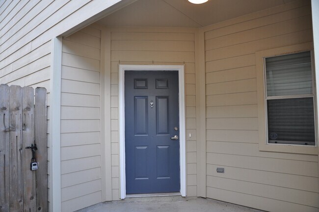 Building Photo - 20913 Sunrise Pine View Ln