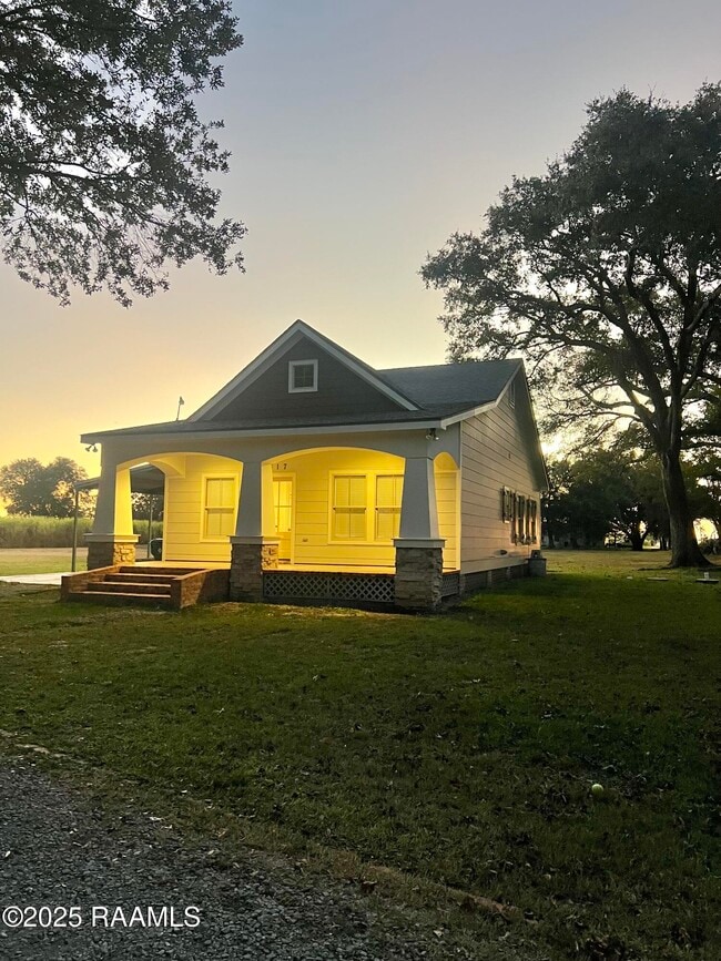 Building Photo - 1317 Creighton Broussard Rd