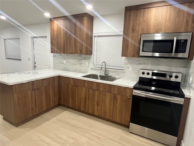 Building Photo - 108 Caribbean Ave