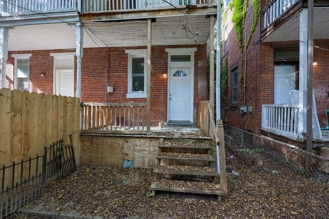 Building Photo - 2145 Penn St