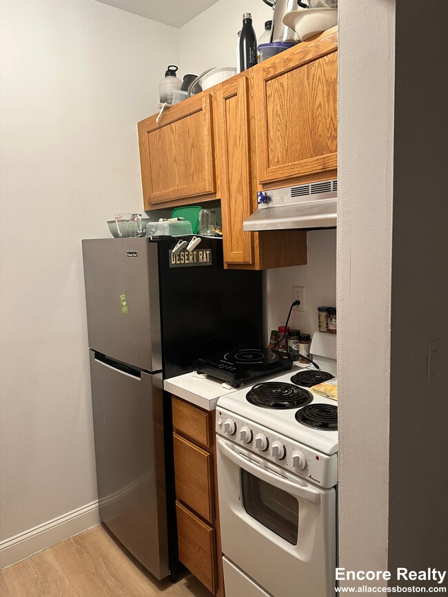 Building Photo - 111 Norway St