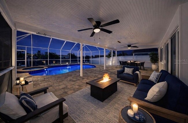 Building Photo - 6515 Santiago Ct