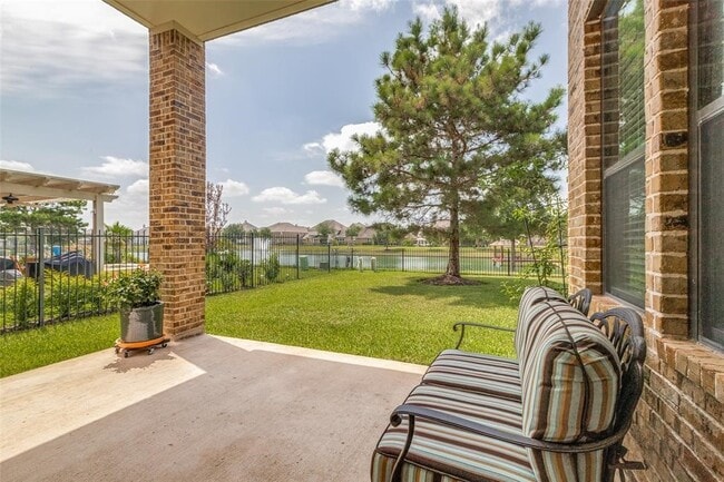 Building Photo - 27323 Piney Ranch Ln