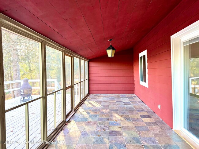 Building Photo - 13 Heyden Rd