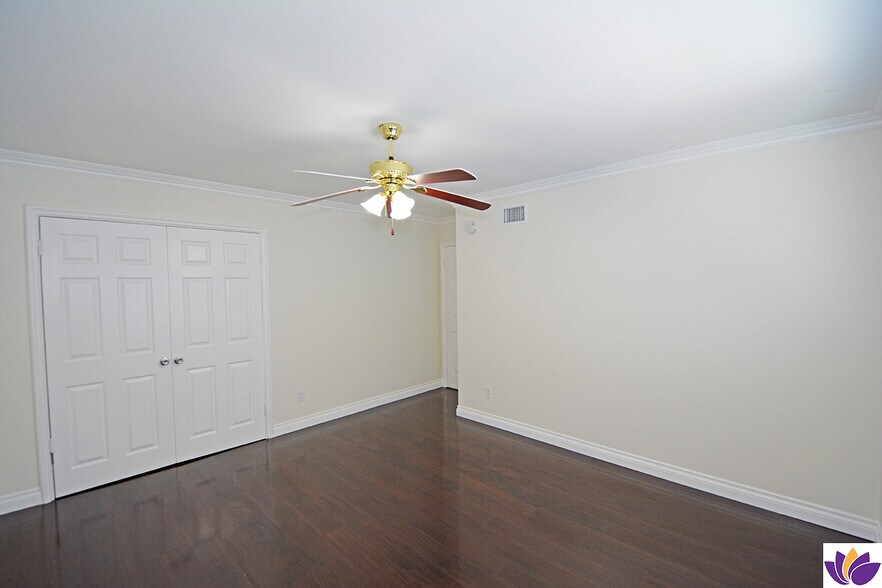 Building Photo - 23701 Bessemer St