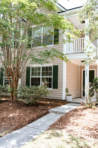 Building Photo - 215 Dillard Mill Dr