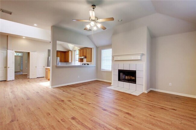 Building Photo - 3614 Bird House Dr