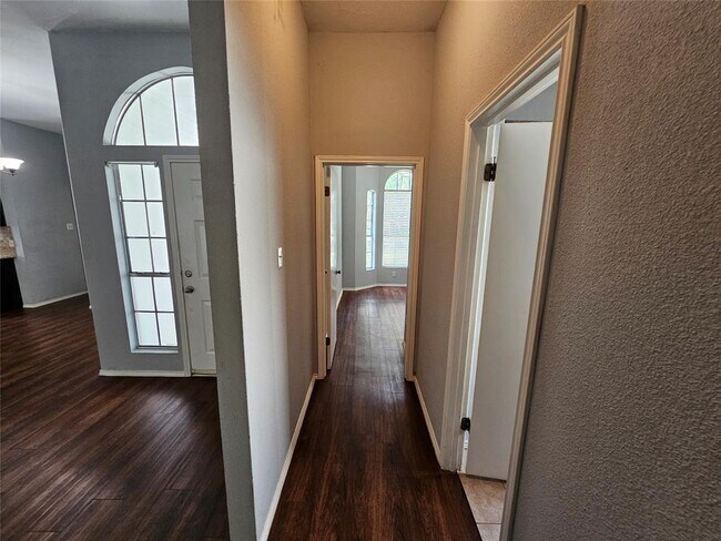 Building Photo - 12503 Deer Falls Dr