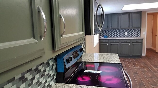 Building Photo - 15311 Camino Del Sol Dr