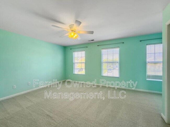 Building Photo - 1834 Chickasaw Dr