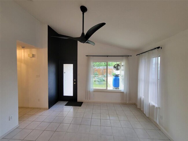 Building Photo - 17745 Loch Linnhe Loop