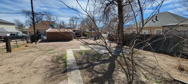 Building Photo - 408 Rudd Ave