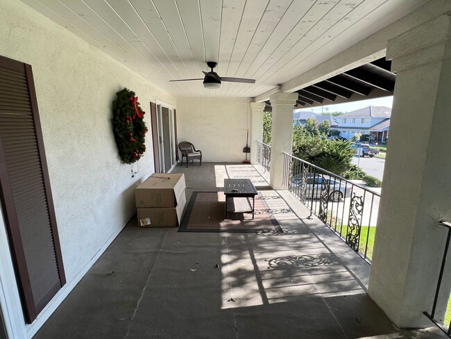 Building Photo - Beautifully Upgraded 5 Bed 4 Bath Orange Pool Home