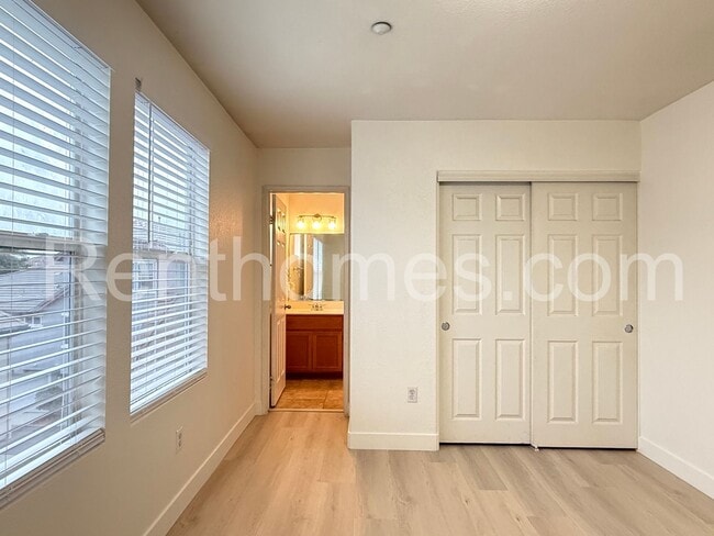 Building Photo - 1603 White Hickory Pl