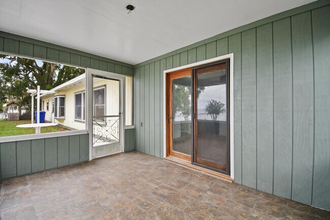 Building Photo - 125 CR 13 S