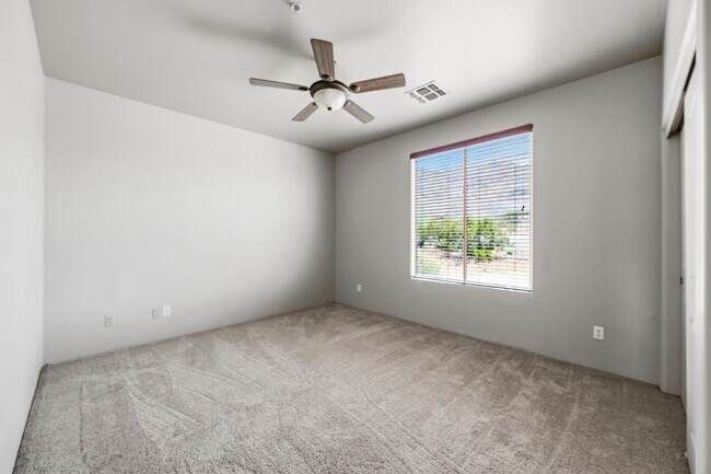 Building Photo - 3510 W Bohl St