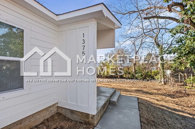 Building Photo - 1375 Cooper St