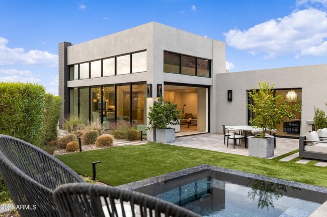 Building Photo - 5841 N Echo Canyon Cir