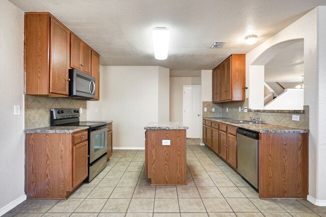 Building Photo - Stylish Two-Story Residence with Modern Co...