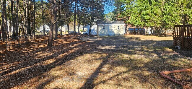 Building Photo - 901 Old Zebulon Rd