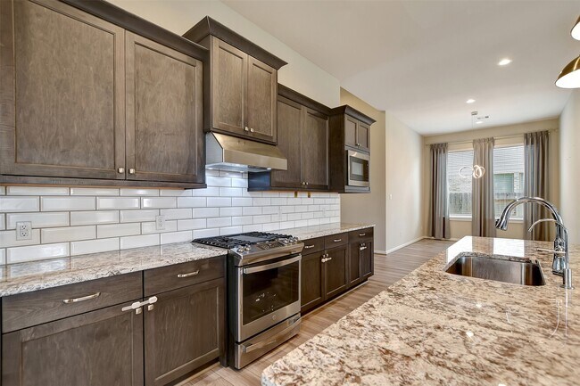 Building Photo - 21131 Melshell Dr