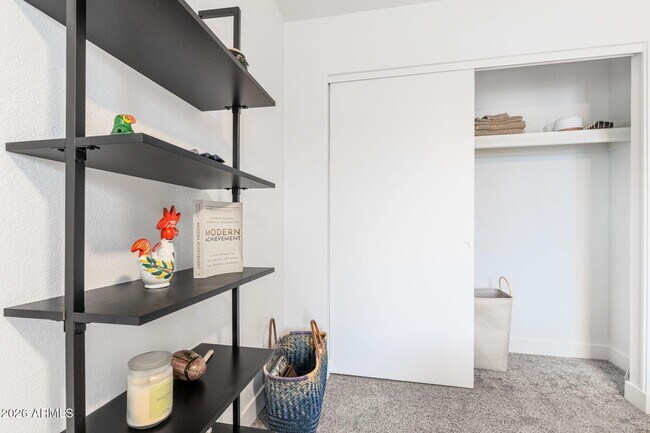 Building Photo - 2529 E Commonwealth Cir