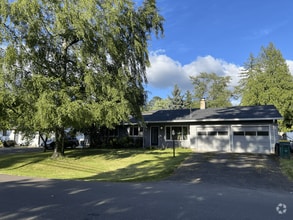 Building Photo - 9210 SW 74th Ave