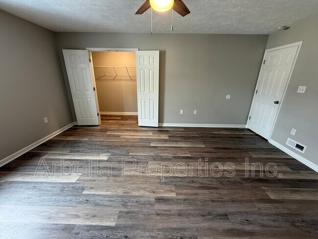 Building Photo - 2637 US-11W