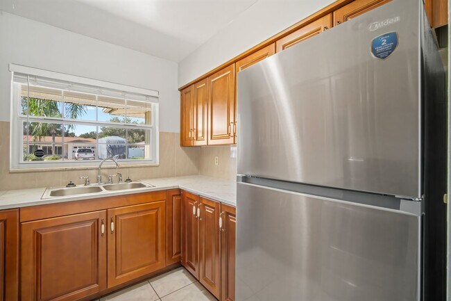 Building Photo - Beautifully Updated Clearwater Home with M...