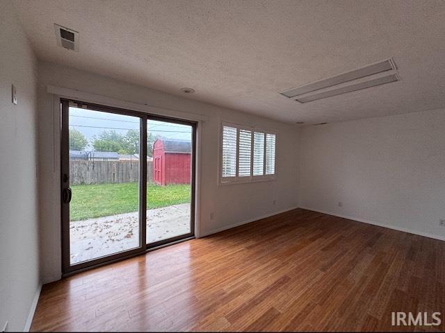 Building Photo - 2912 N Westwood Rd