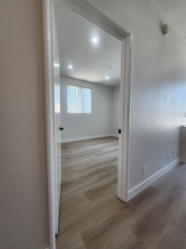 Building Photo - 14515 Dickens St
