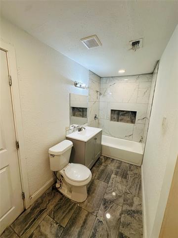 Building Photo - 2801 Ennis Ave