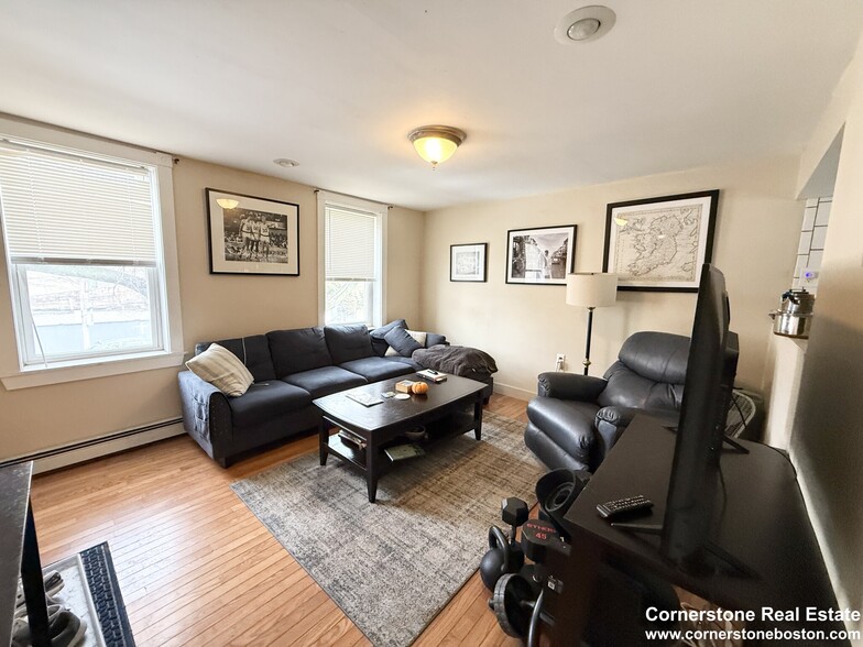 Building Photo - 65 Preble St