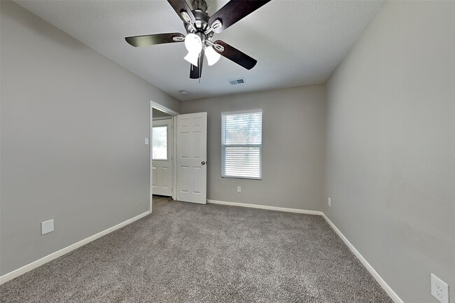 Building Photo - 16708 Foursquare Dr