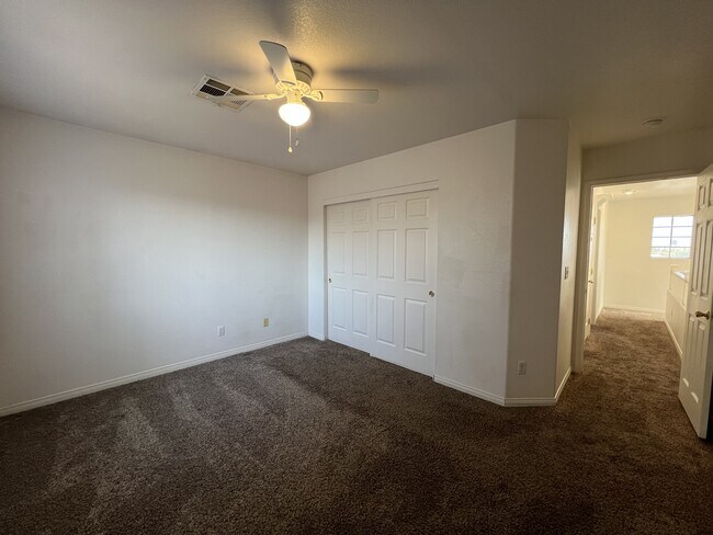 Building Photo - 2697 Hillgrass Rd