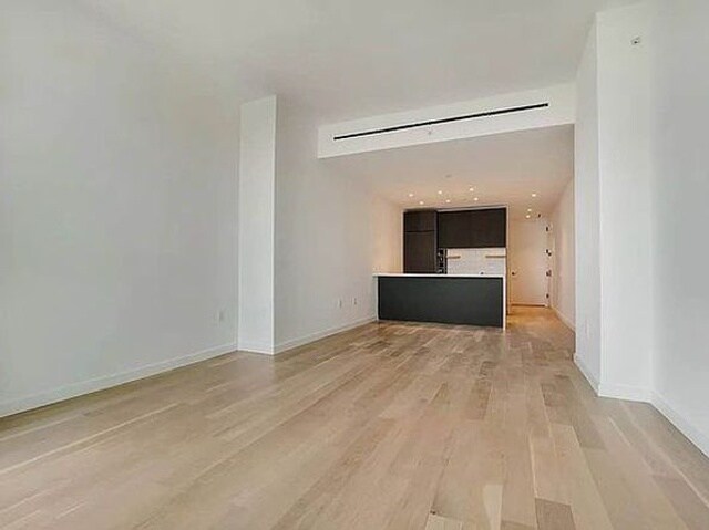 Building Photo - 329 Broadway