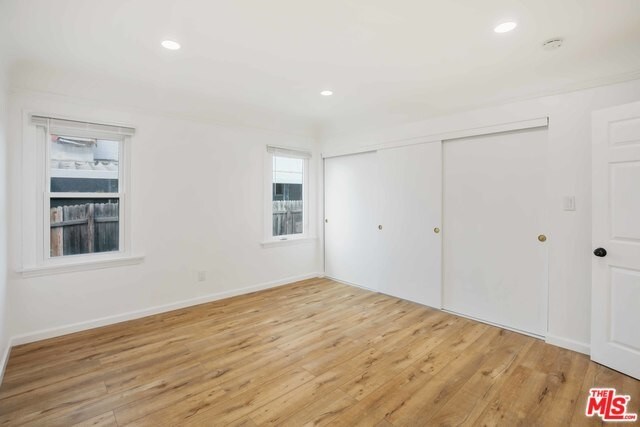 Building Photo - 1851 W 81st St