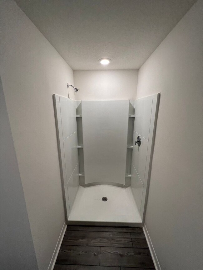 Building Photo - 2 car garage townhome-5310 Companion Lane ...