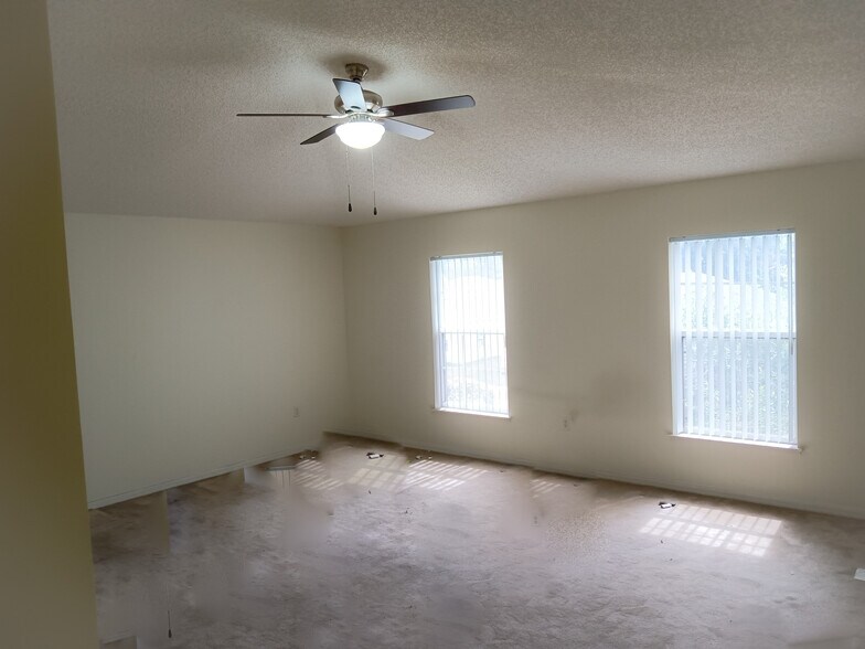 Building Photo - 2223 Dryden Ct