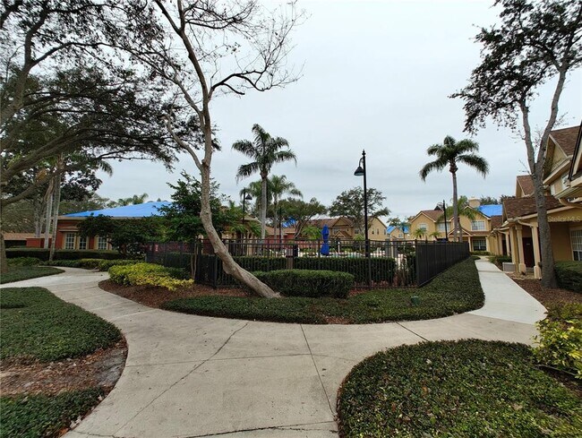 Building Photo - 826 Grand Regency Pointe